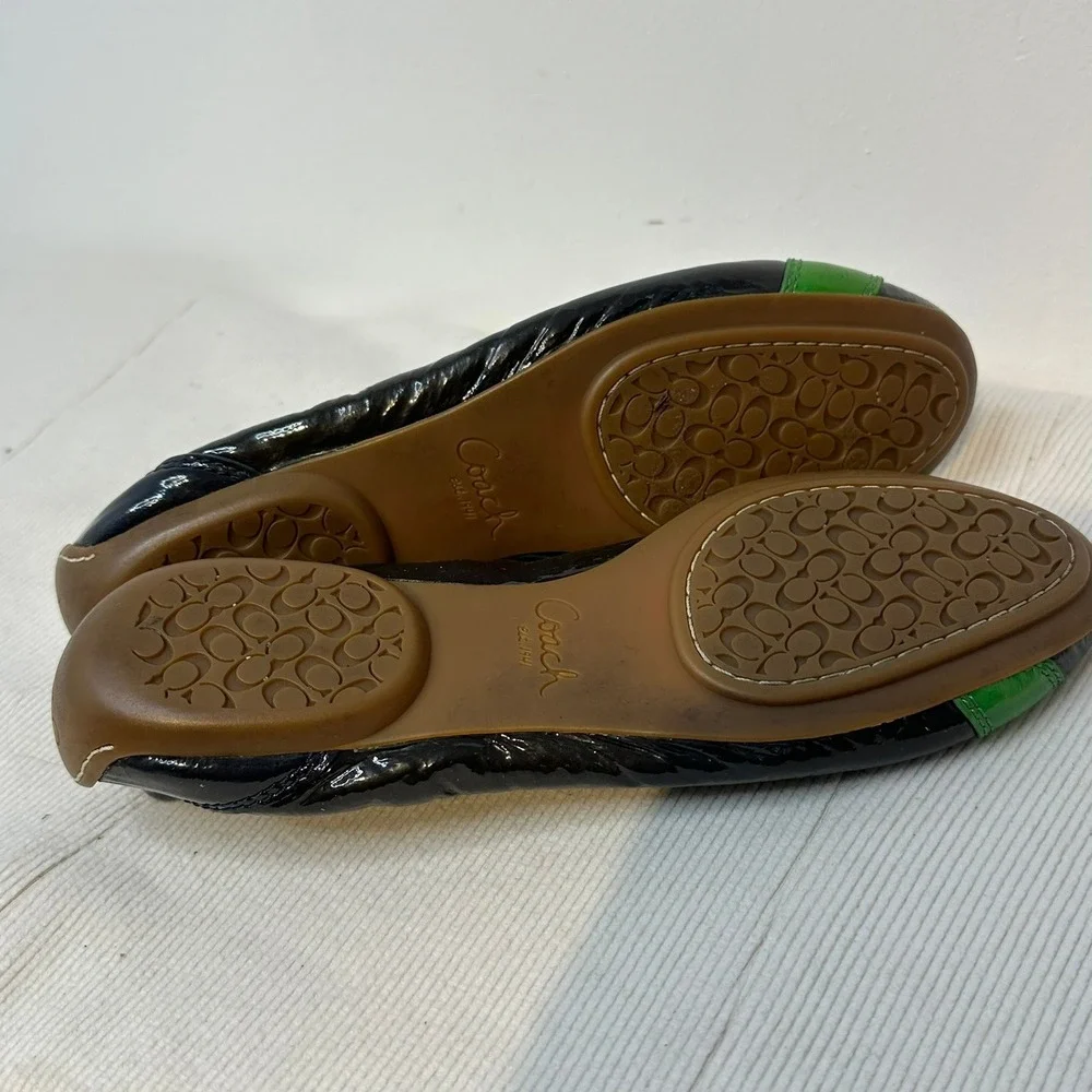 Coach Poppy Ballet Flats Women 7 Black Green Heart Logo Q3066